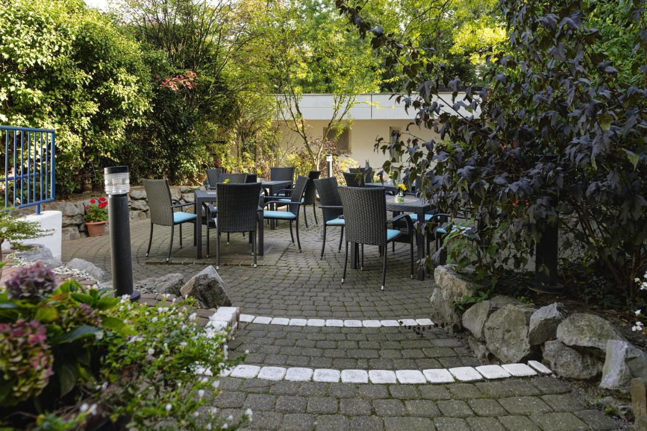 Отель Garden Bilk Hafen Дюссельдорф Экстерьер фото